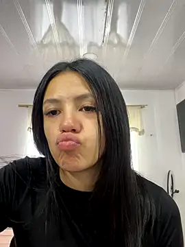 hannahb-e online show from October 2025 08:20:01 PM