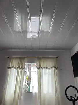 hannahb-e online show from November 2025 03:23:02 PM