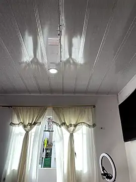 hannahb-e online show from January 2026 01:58:01 PM