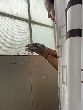 hannahb-e online show from February 2026 08:04:01 PM