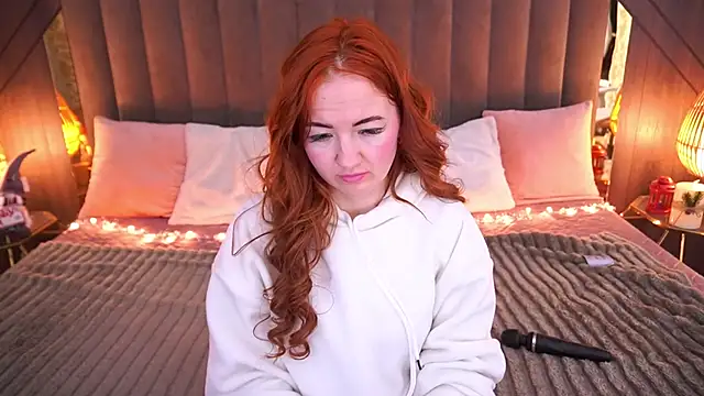 Snapshot of Marina_Mur_ chatting on February 2025 05:37:01 AM Marina Mur online show from February 2025 05:37:01 AM