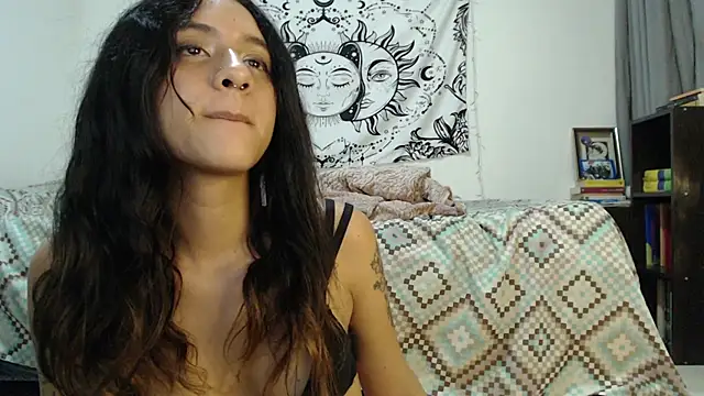 Snapshot of AlinaWoolf_ chatting on February 2025 06:48:01 AM AlinaWoolf online show from February 2025 06:48:01 AM