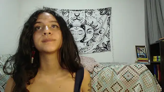 Snapshot of AlinaWoolf_ chatting on February 2025 09:51:02 AM AlinaWoolf online show from February 2025 09:51:02 AM