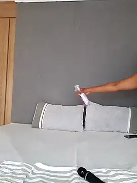 Snapshot of Jazmine-Blue chatting on December 2024 03:22:02 PM Jazmine-Blue online show from December 2024 03:22:02 PM