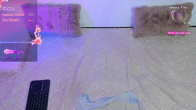 pauline golden1 online show from October 2025 03:14:01 AM