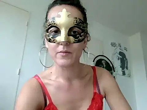 Masquegirlmysterious online show from November 2025 12:48:02 PM