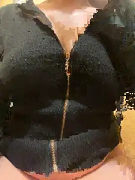 Angel  lika online show from April 2026 11:02:02 PM