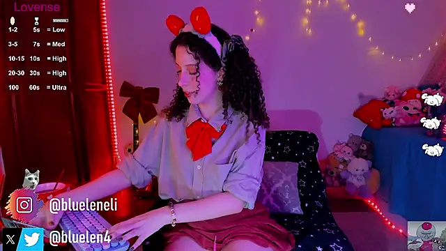 bluelen online show from February 2025 07:13:02 AM