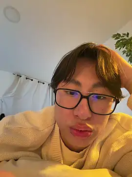 SrLuis18 online show from March 2026 05:04:01 AM