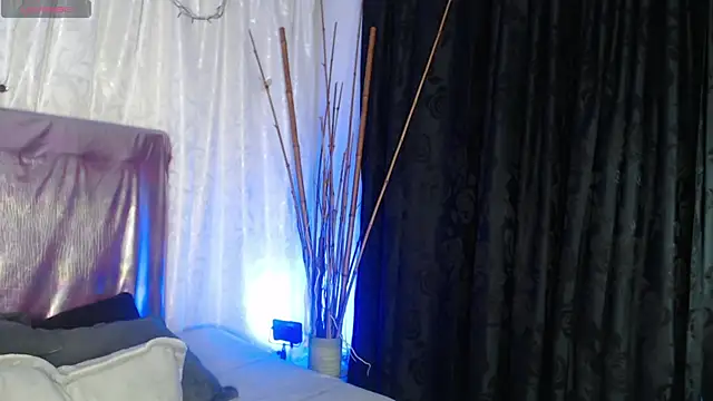 megan lover online show from October 2025 01:50:01 AM