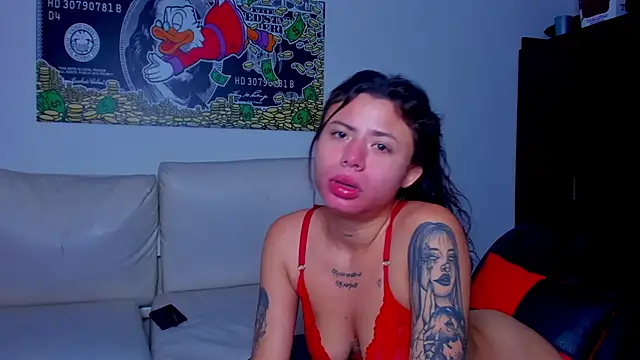 sweethot    online show from February 2025 07:47:01 PM