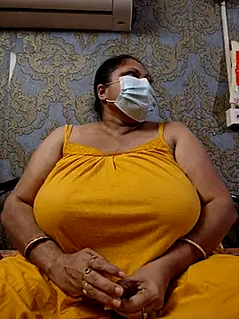 kunjan789 online show from November 2025 06:18:02 PM