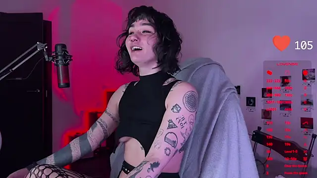 Snapshot of deadlysweet chatting on December 2024 12:40:02 AM deadlysweet online show from December 2024 12:40:02 AM