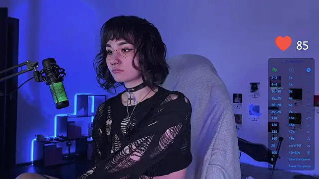 Snapshot of deadlysweet chatting on December 2024 10:22:01 PM deadlysweet online show from December 2024 10:22:01 PM