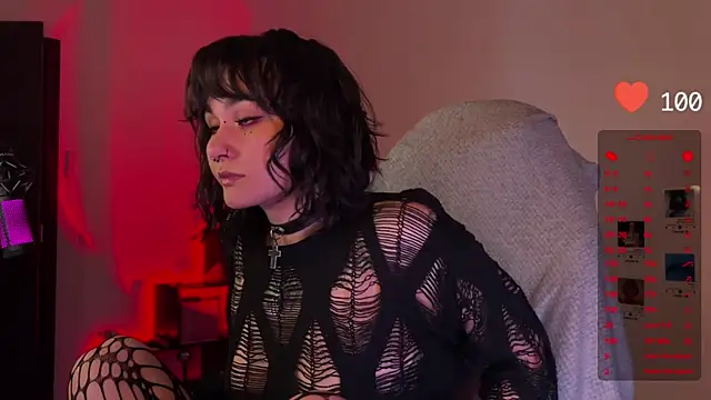 Snapshot of deadlysweet chatting on January 2025 10:51:01 PM deadlysweet online show from January 2025 10:51:01 PM