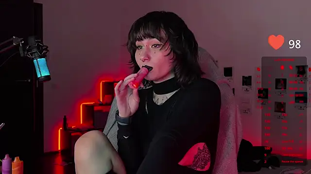 Snapshot of deadlysweet chatting on March 2025 11:53:01 PM deadlysweet online show from March 2025 11:53:01 PM