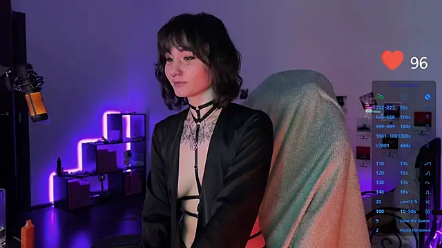 Snapshot of deadlysweet chatting on March 2025 12:34:02 AM deadlysweet online show from March 2025 12:34:02 AM