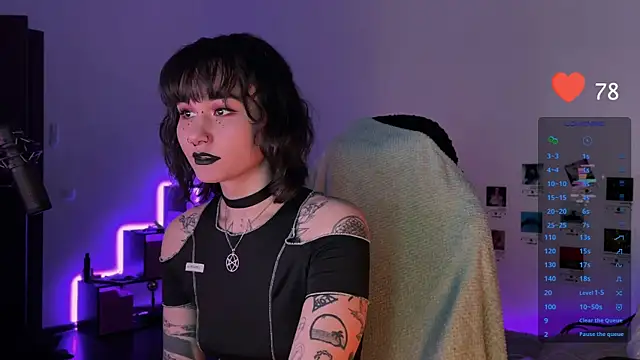 Snapshot of deadlysweet chatting on March 2025 12:29:02 AM deadlysweet online show from March 2025 12:29:02 AM