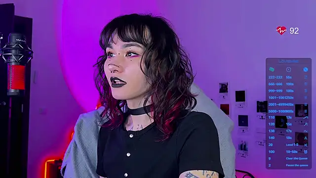 Snapshot of deadlysweet chatting on September 2025 01:27:02 AM deadlysweet online show from September 2025 01:27:02 AM