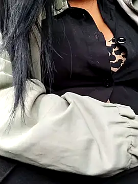 Emily Wane online show from November 2025 09:06:02 PM