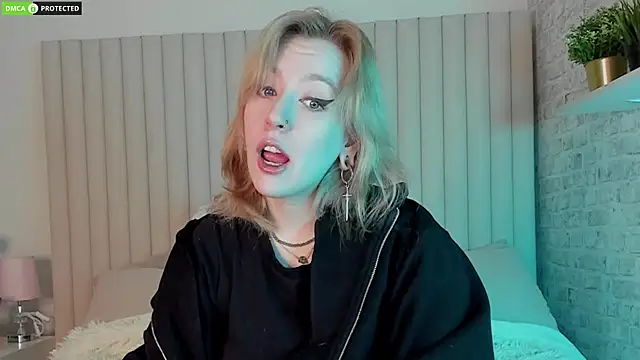 RachelCart online show from November 2025 03:05:01 AM