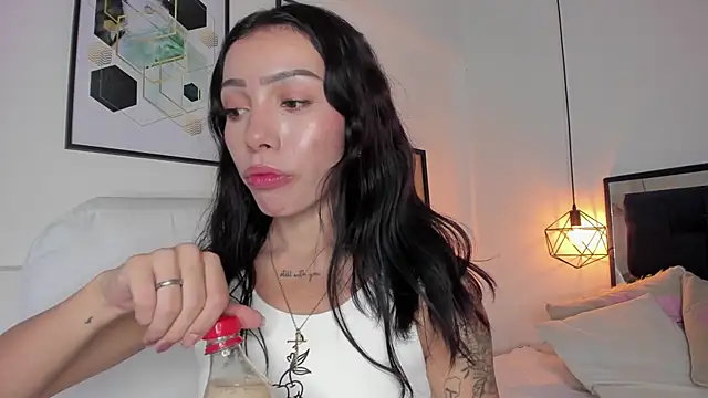 amysc online show from November 2025 03:23:01 PM