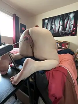 fatfabulous1981 online show from April 2026 10:13:02 PM