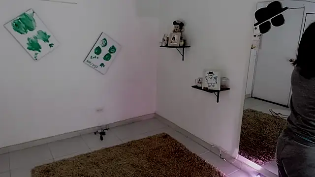 lollita 23  online show from October 2025 01:50:02 PM