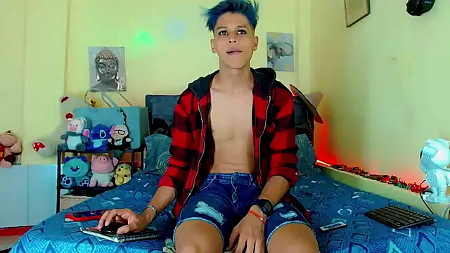 Liamscott  online show from March 2026 06:02:01 PM