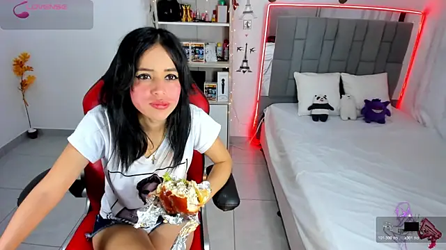 HannaSexyy online show from November 2025 02:32:01 AM