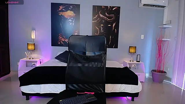 JasmineCampbell  online show from October 2025 08:13:02 PM