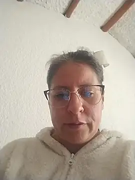 Snapshot of LucifernandaSw chatting on January 2025 06:31:01 PM LucifernandaSw online show from January 2025 06:31:01 PM