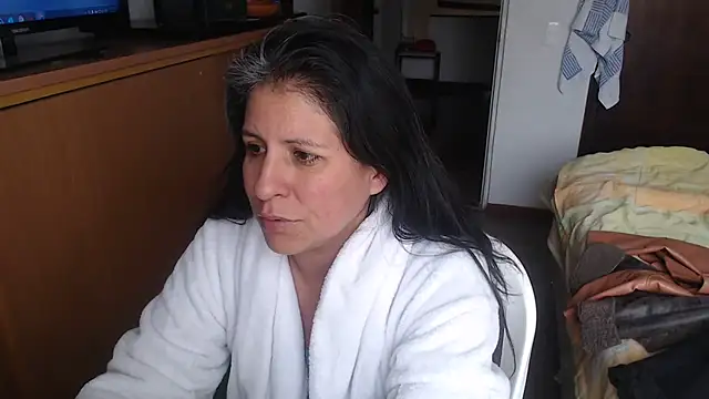 Snapshot of LucifernandaSw chatting on February 2025 11:55:02 AM LucifernandaSw online show from February 2025 11:55:02 AM