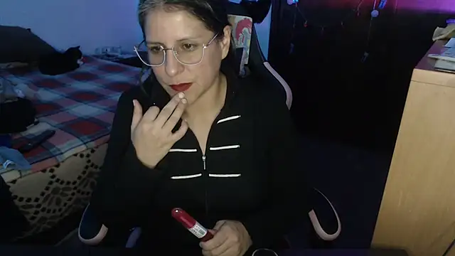 Snapshot of LucifernandaSw chatting on April 2026 02:26:02 AM LucifernandaSw online show from April 2026 02:26:02 AM
