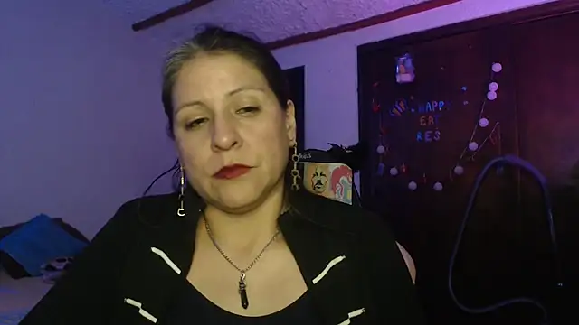 Snapshot of LucifernandaSw chatting on April 2026 06:53:01 AM LucifernandaSw online show from April 2026 06:53:01 AM