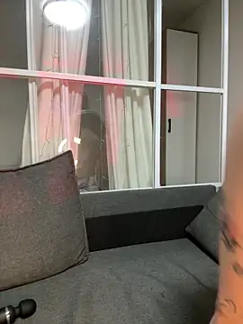 hotAssHell  online show from February 2025 03:38:01 PM