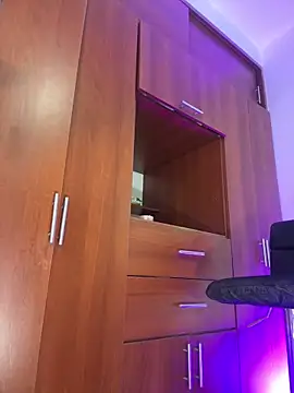 ivannapretyts online show from November 2025 05:24:01 PM