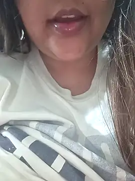 Snapshot of _Redwine_ chatting on February 2025 07:30:02 PM Redwine online show from February 2025 07:30:02 PM