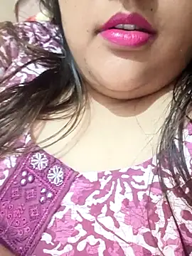 Snapshot of _Redwine_ chatting on February 2025 10:37:02 PM Redwine online show from February 2025 10:37:02 PM