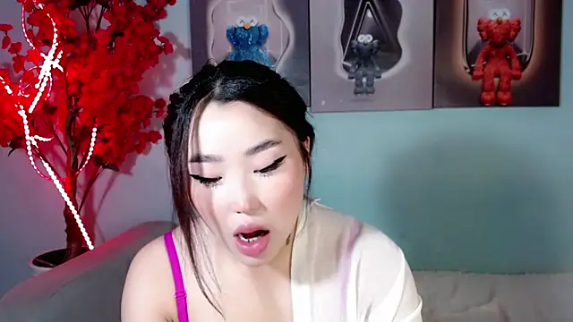 Snapshot of ichiben chatting on January 2025 09:02:02 AM ichiben online show from January 2025 09:02:02 AM