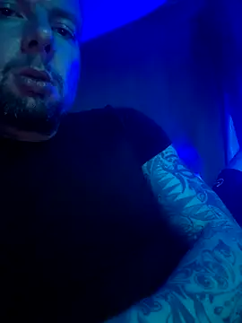 nicedicknicetats online show from September 2025 04:17:02 AM