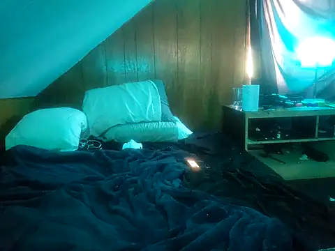 nicedicknicetats online show from October 2025 05:09:01 PM