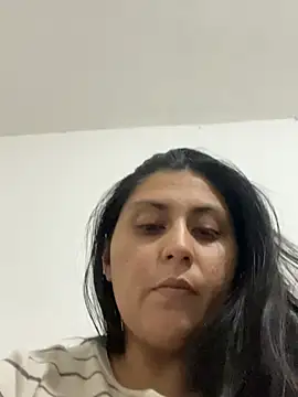 Snapshot of valentinesexx chatting on May 2026 03:37:02 AM valentinesexx online show from May 2026 03:37:02 AM