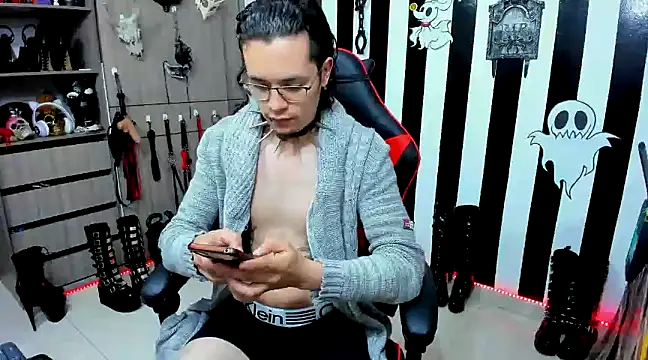 daven56 online show from December 2024 07:32:02 PM