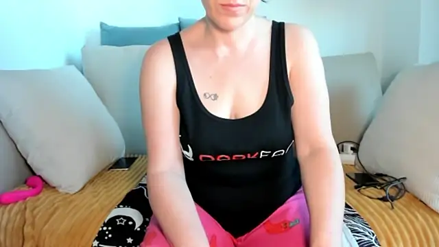 emmita69  online show from January 2025 07:59:02 AM