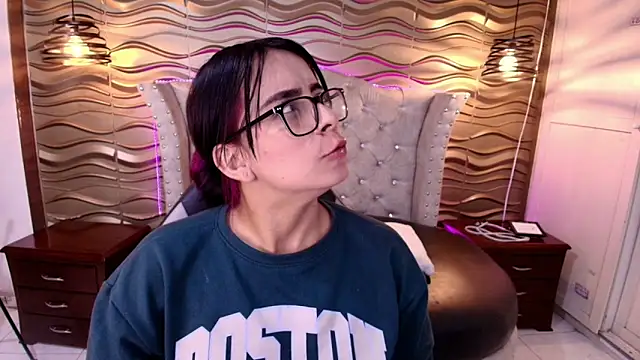 Snapshot of Andreita_Jones chatting on February 2026 12:01:01 PM Andreita Jones online show from February 2026 12:01:01 PM