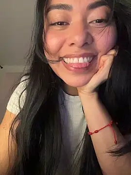 PetitLumiere online show from October 2025 04:00:02 AM