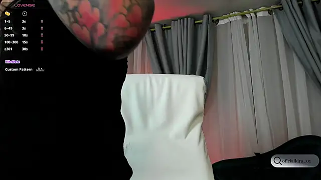 kira moon   online show from October 2025 09:37:01 PM