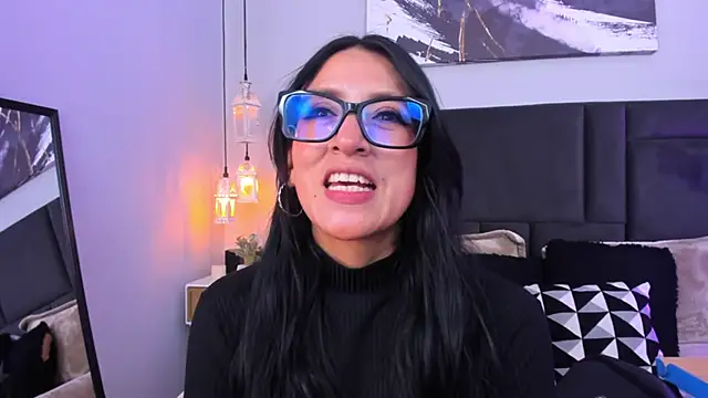 kira moon   online show from March 2026 09:10:02 PM