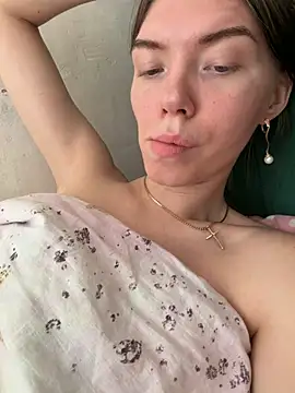 Snapshot of Lisaaa_Alisa chatting on April 2026 04:19:01 AM Lisaaa Alisa online show from April 2026 04:19:01 AM